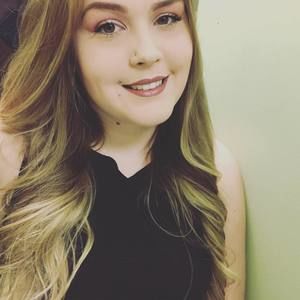 Meet your Posher, Abigail